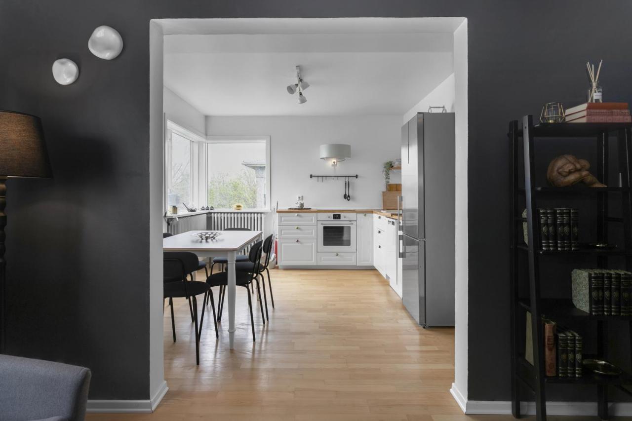 Cozy 2br Apartment *